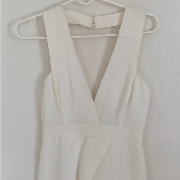 Revolve white dress - Picture 2 of 4